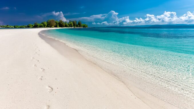 beach, sea, footprints-6292382.jpg